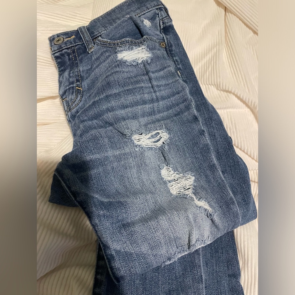 Abercrombie & fitch ripped jeans
